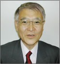 岡村亮 氏