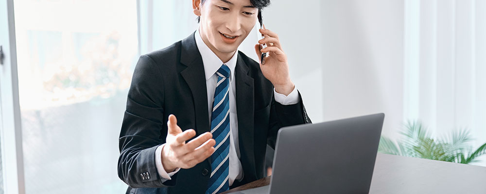 <span>お客様の信頼を得るための</span><br>言葉遣い・語彙力向上研修